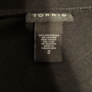 torrid Tops - Torrid black/gray camraglan sleeve t-shirt size 2x torrid Tops - Torrid black/gray camraglan sleeve t-shirt size 2x